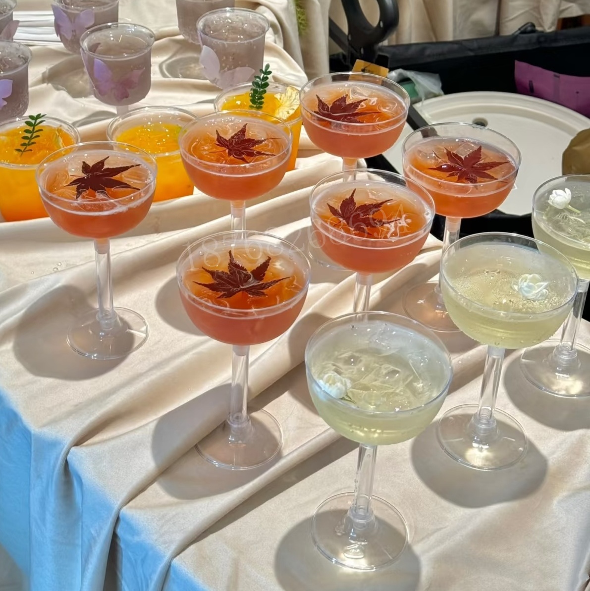 高脚鸡尾酒红酒香槟杯一次性冰淇淋慕斯布丁甜品台杯透明创意塑杯