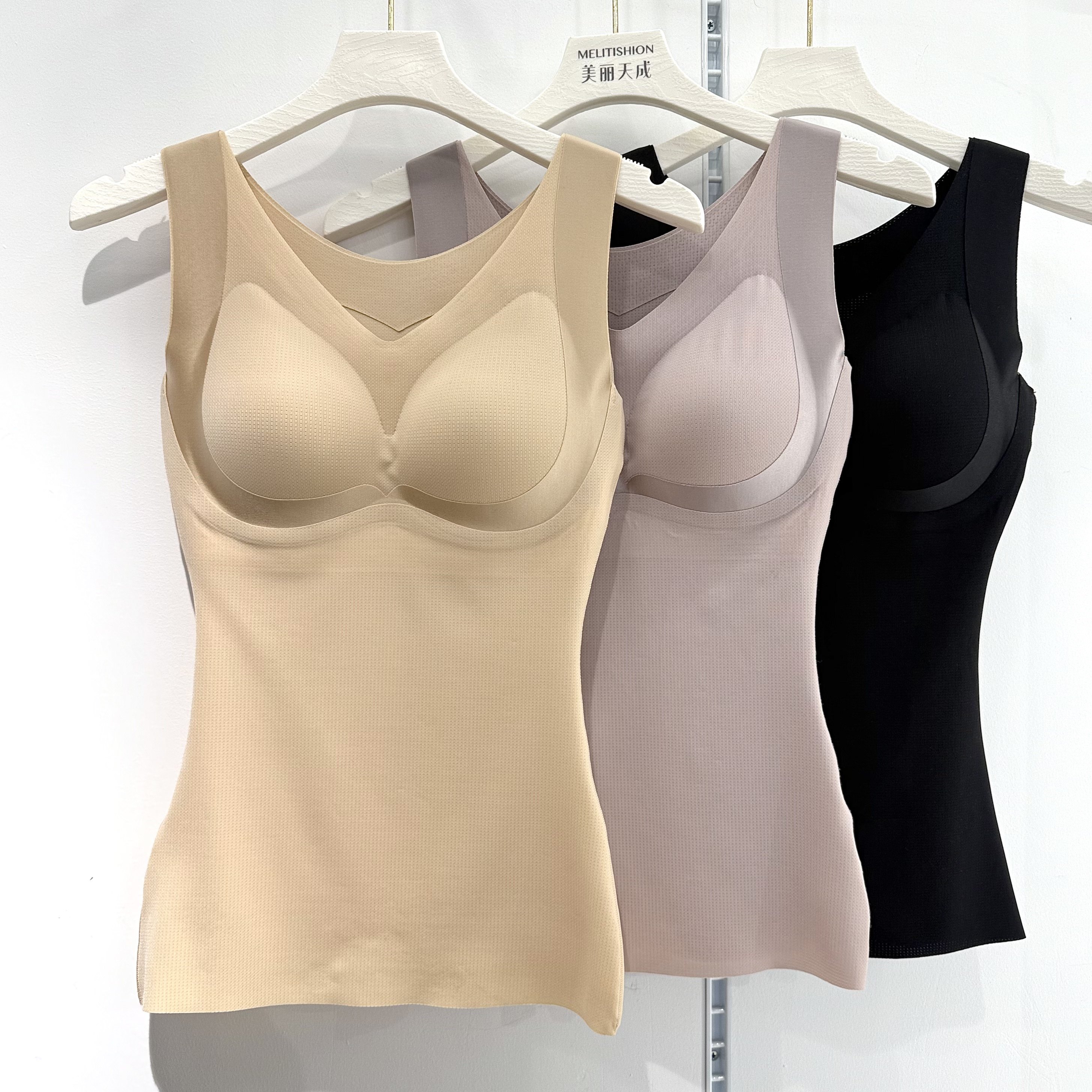 古妃无痕塑身背心女薄款透气孔收腹带胸垫塑形收副乳聚拢美体上衣,女士内衣/男士内衣/家居服,吊带/背心/T恤/打底/肌底衣,淘宝优惠券,粉丝福利购,淘宝优惠卷