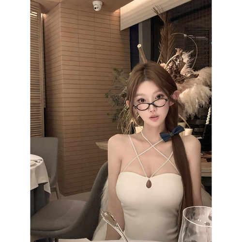 JOEY 【爱欲】谁穿谁美 挂脖背心上衣交叉胸垫艺术生内搭小吊带女