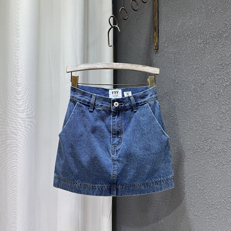 韩国东大门2025秋冬新款修身百搭简约牛仔半身裙女辣妹a字包臀裙