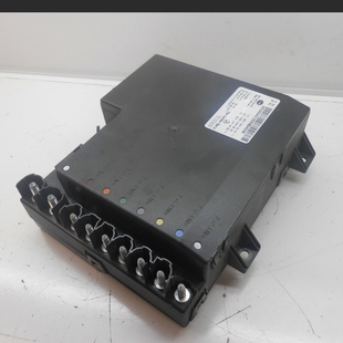 适用于奔驰S级W221S300S350S500S550S600后备箱电源控制电脑模块