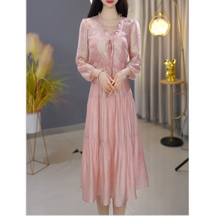 春季新款浪漫优雅风粉色刺绣连衣裙女中长款系带气质减龄蛋糕裙