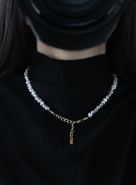 新品施华洛贝珠项链轻奢小众2025新款爆款女士毛衣链配饰生日礼物