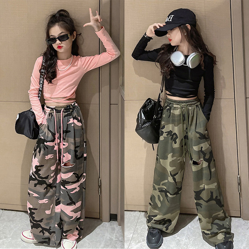 潮童时尚破洞迷彩工装裤套装女童高腰阔腿裤女生模特走秀服爵士服