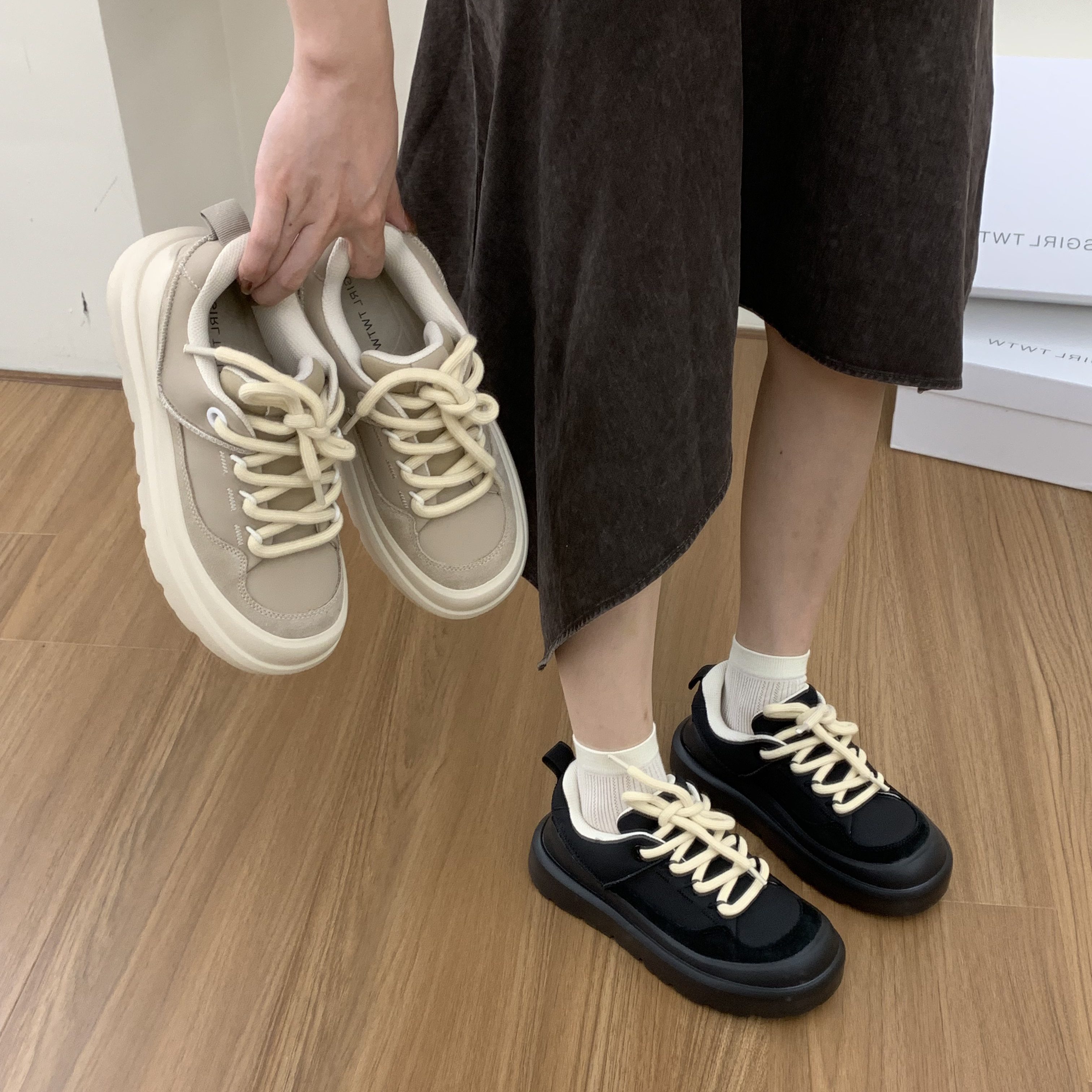SGIRL TWTW圆头厚底增高小白鞋女2025秋季轻便百搭松糕底休闲板鞋