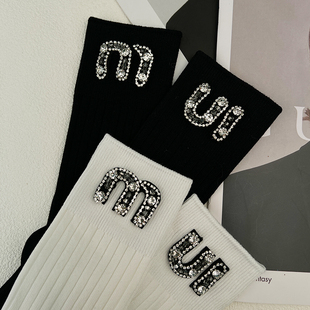 M字母水晶带钻欧货袜子欧洲站轻奢装 饰黑白色春夏中长筒jk小腿袜