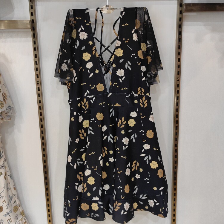 开心缘游泳衣女士新款连体裙子短袖遮肉显瘦保守泳装宽松时尚泳装