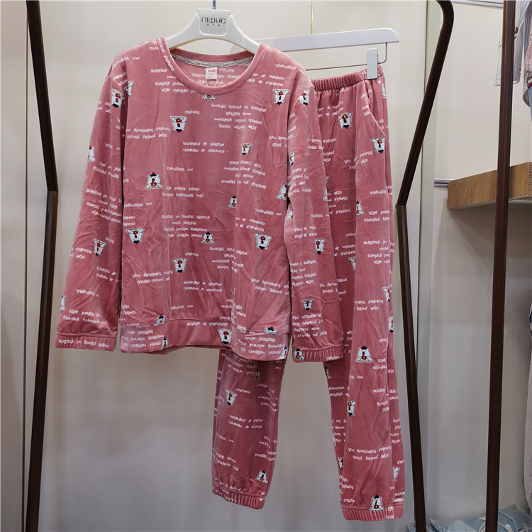 莎倩特价秋海岛绒女士睡衣中厚圆领保暖可外穿家居服套装Q390528