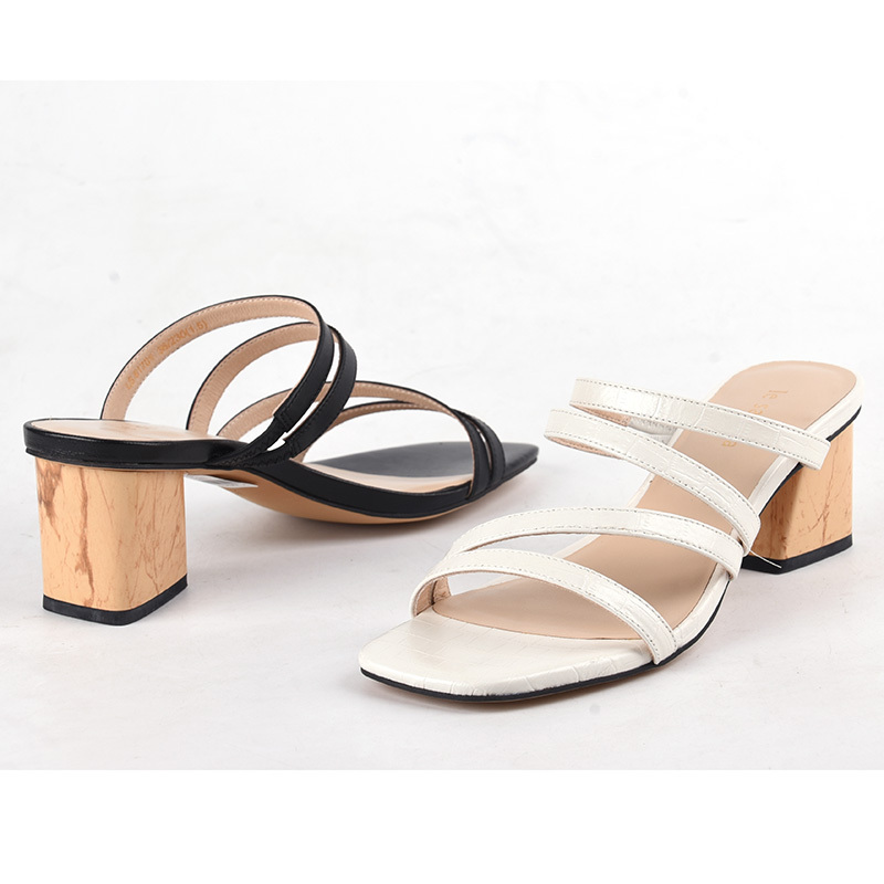 莱尔斯丹罗马露趾黑白色中跟凉鞋