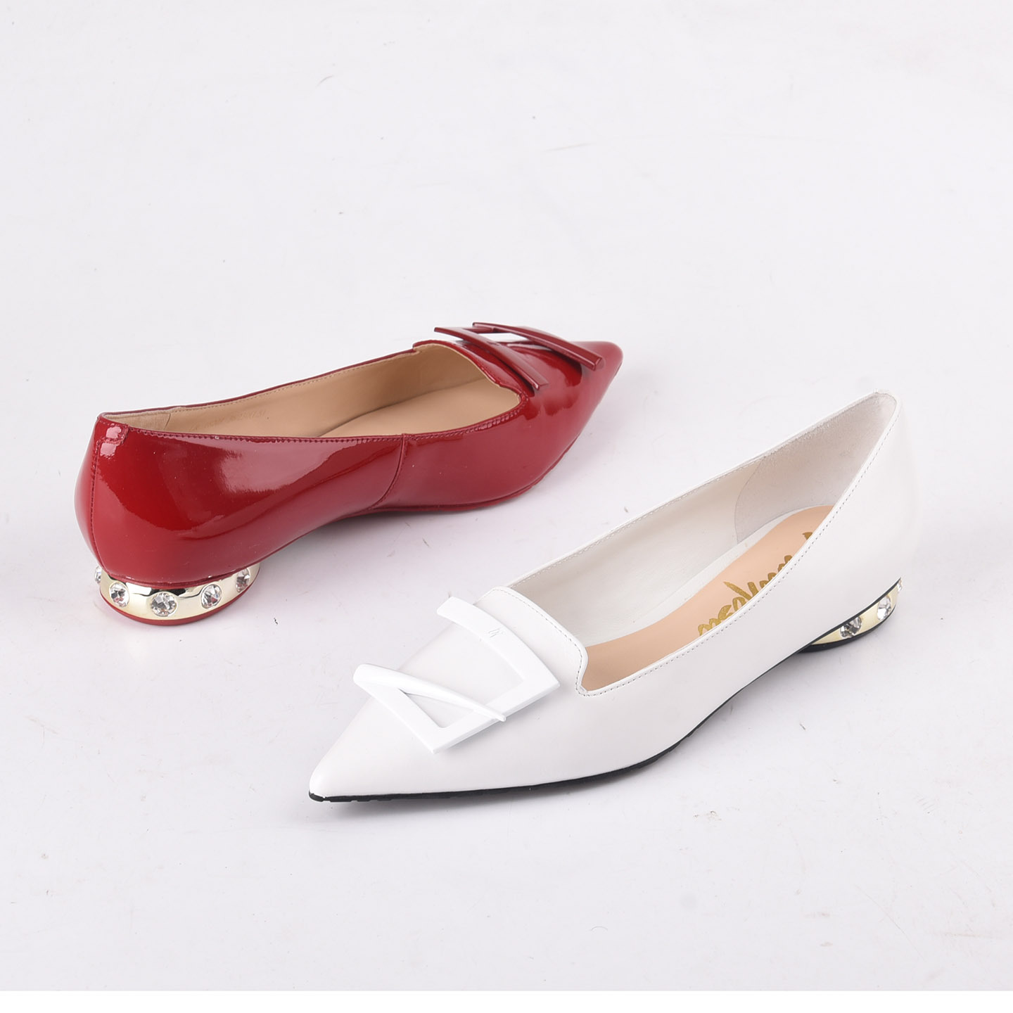 头层牛皮尖头细跟时尚浅口单鞋