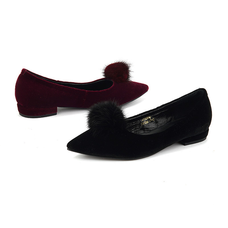 AMIU艾妙单鞋毛毛球猪皮里丝绒