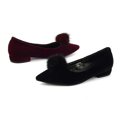 AMIU艾妙单鞋毛毛球猪皮里丝绒