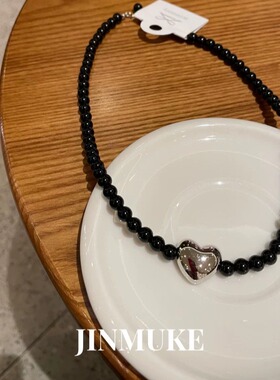 串珠黑色爱心项链锁骨链
