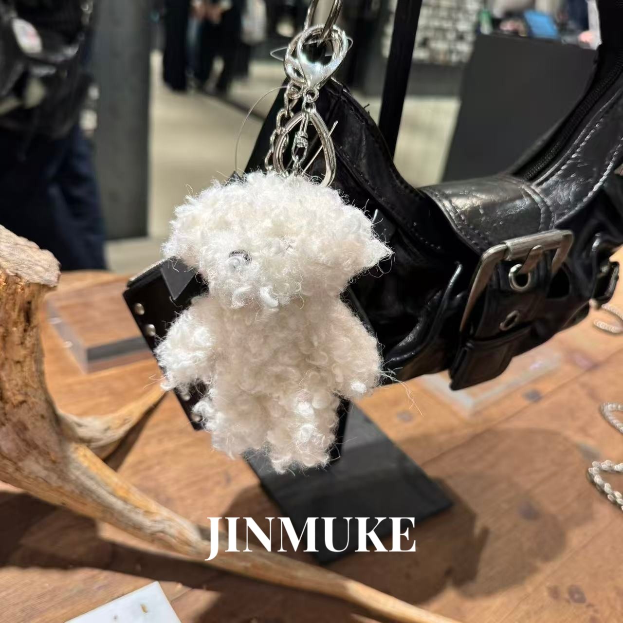 JINMUKE韩国进口饰品气质百搭简约纯色毛绒小熊挂件钥匙扣包包挂