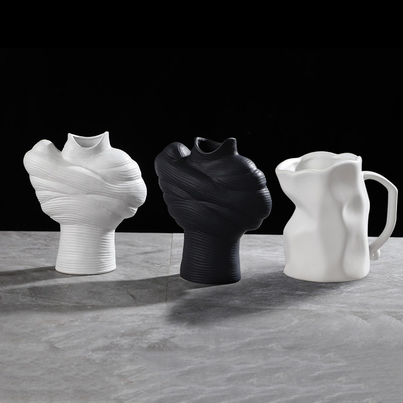简约现代扭曲不规则陶瓷摆件轻奢样板间艺术花插花瓶花器