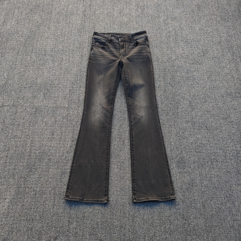 厚实款高腰弹力微喇牛仔裤