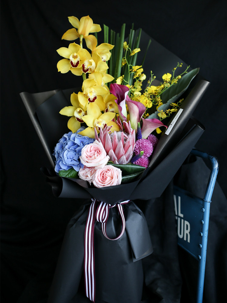 进口帝王花鲜花马蹄莲混搭花束朋友生日上海花店同城送花思南香山