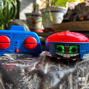 嘟嘟嘟…嗝～现货正版 超可爱遥控放屁打嗝机器人小车 稀有好玩具