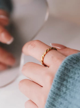欧美时尚小巧精致麻花交叉戒指
