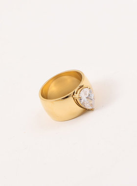 欧美时尚新款个性夸张大锆石宽面戒指女钛钢镀金指环气质百搭中指