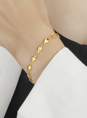 轻奢精致金色链条爱心手链小众设计桃心钛钢镀金手链女闺蜜礼物