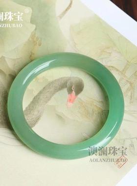 本命年东陵玉手镯扁条菠菜绿拿货量大从优手镯清新美人礼物