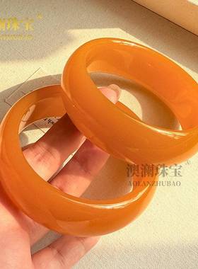 本命年高新疆和田玉黄手镯玉镯子女款加宽黄翡色外蒙料礼物