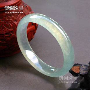 本命年石英岩手镯翡翠色玉高冰种浅绿飘花正阳绿通透玉镯礼物