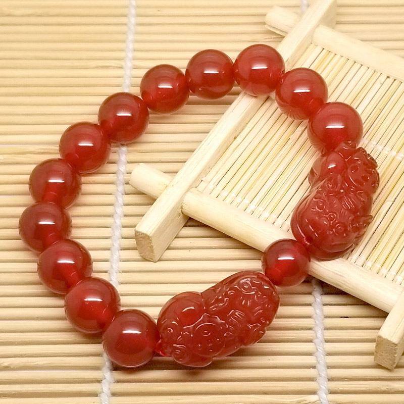 本命年玉石红玛瑙双貔貅玉髓手链男女情侣玉石水晶饰品工艺品礼物