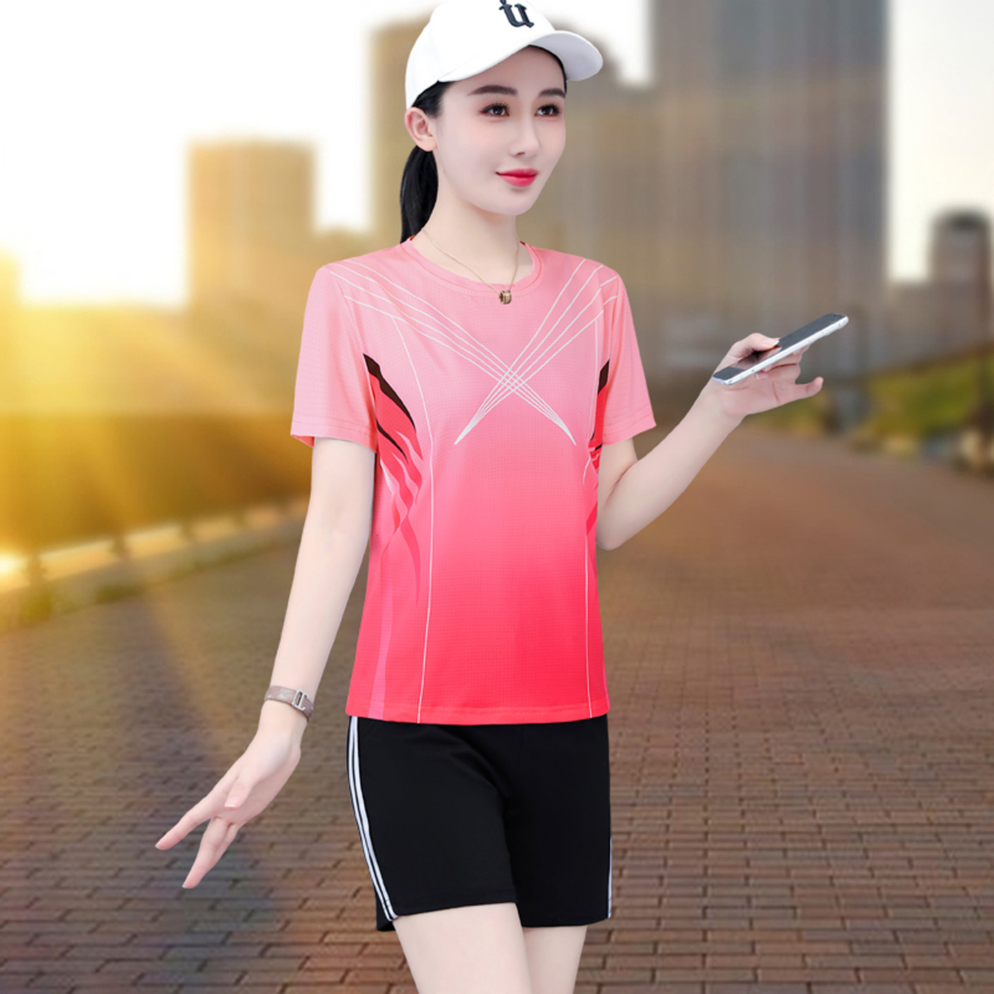 冰丝短袖T恤女士夏装2026新款时尚洋气妈妈运动服短裤套装两件套