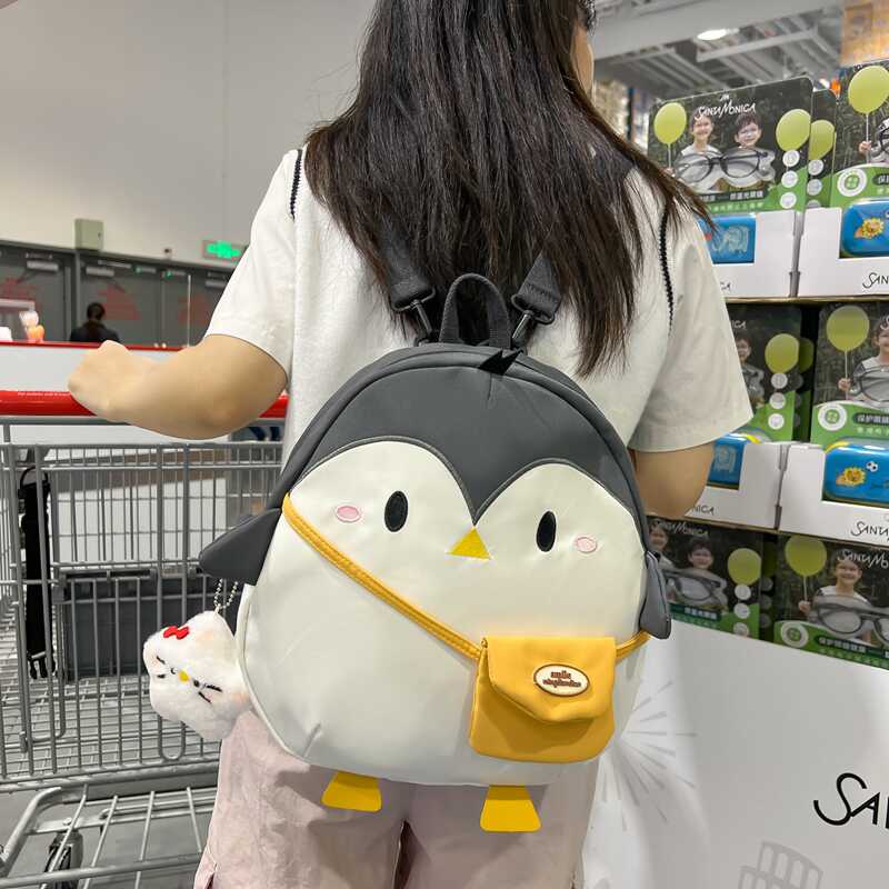 双肩包可爱企鹅书包卡通单肩斜挎包幼儿园女童耐脏休闲百搭学生包