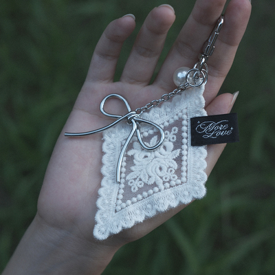 BlankLabel玫瑰蕾丝布片挂件