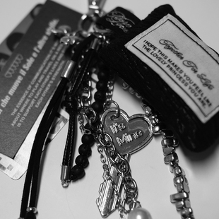 BlankLabel捏捏枕头韩系miu暗黑系高级感包挂件包饰礼物钥匙扣