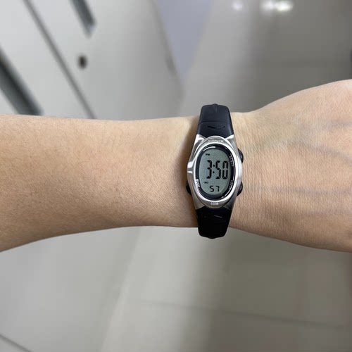 XONIX女款可爱儿童电子表码表