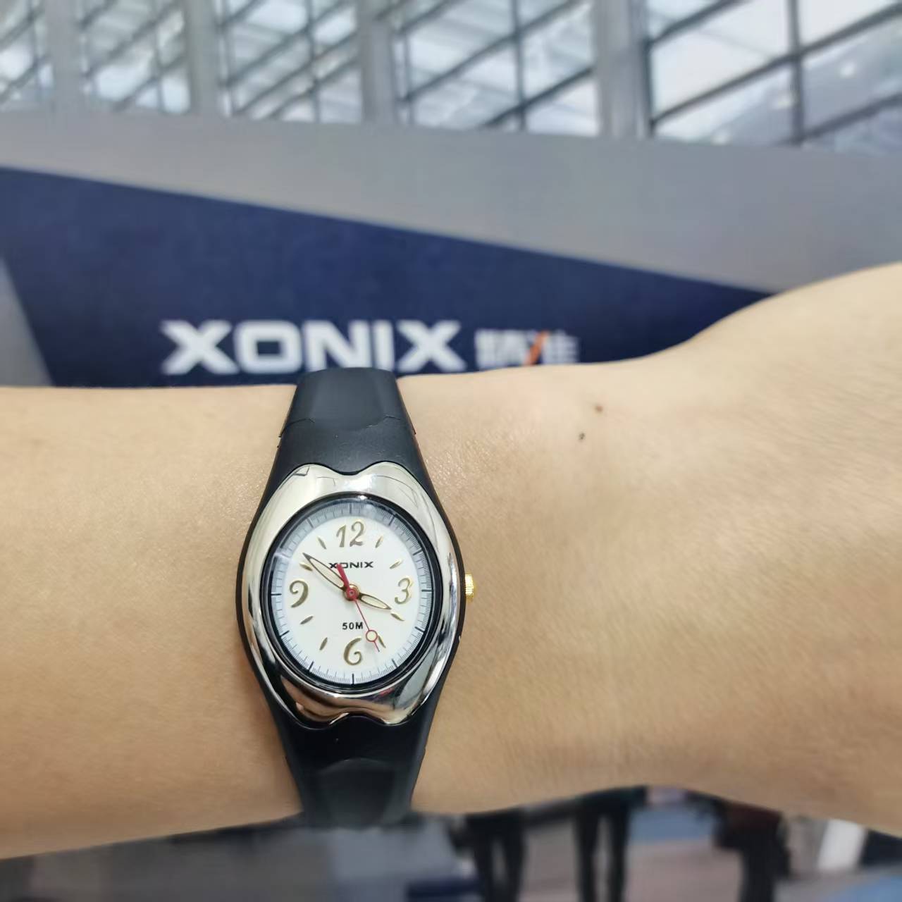 XONIX精准防水女生指针石英表