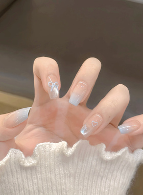 手工清透奶蓝渐变穿戴甲显白夏天美甲2025新款 假指甲贴片甲片