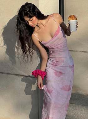 人间水蜜桃双层网纱吊带连衣裙2026夏季新款辣妹修身显瘦包臀长裙