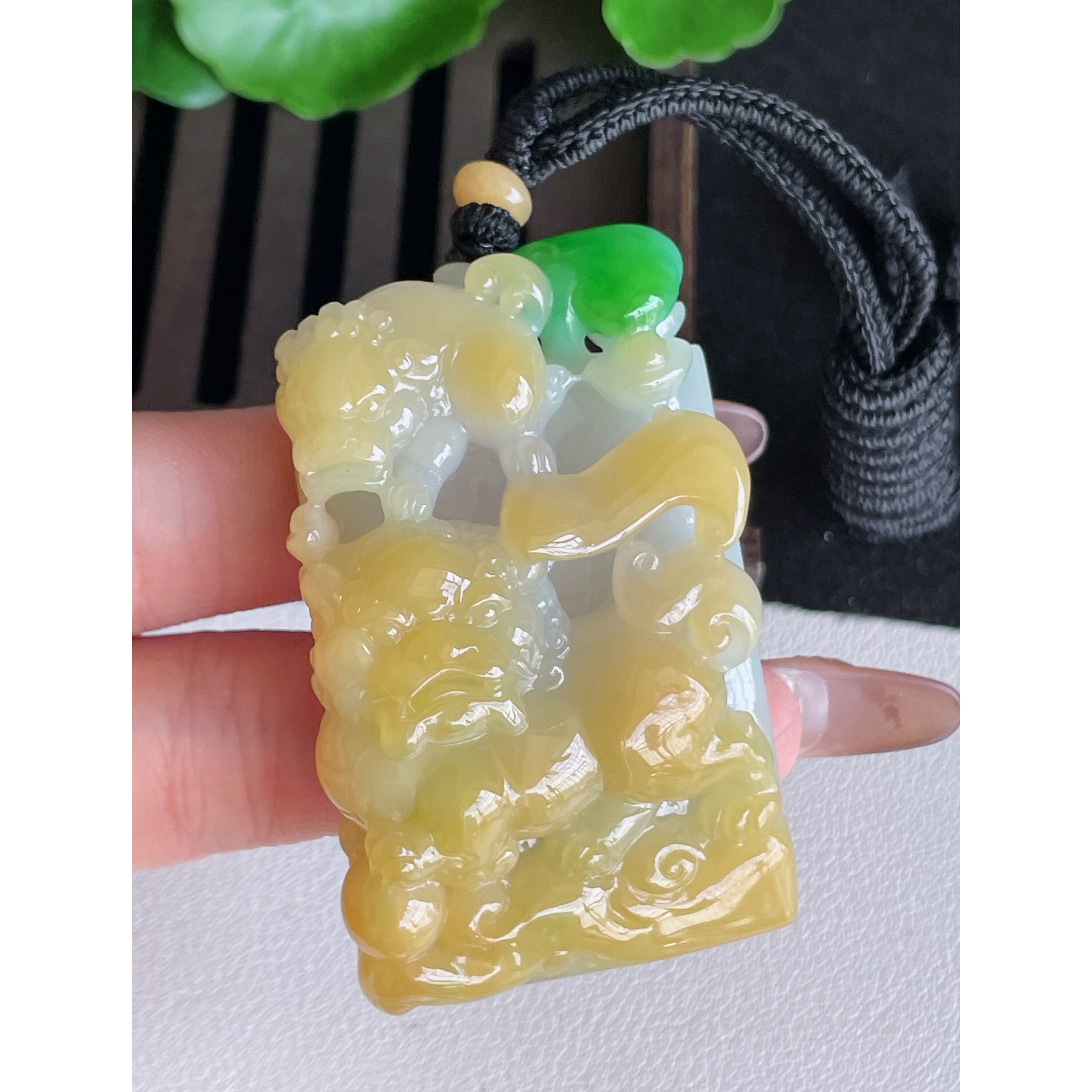 天然A双彩麒麟翡翠玉石挂件吊坠