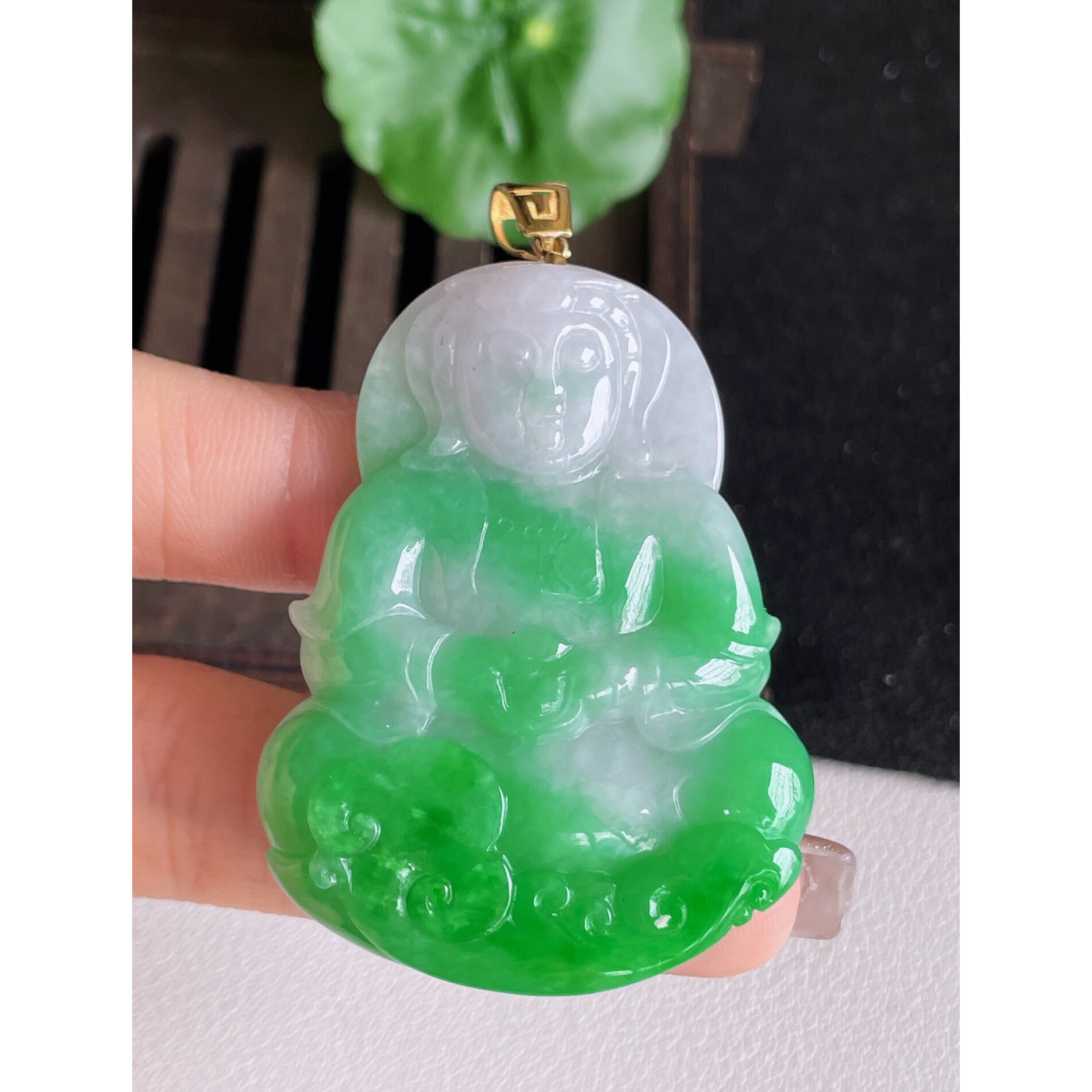 天然缅甸老坑翡翠a货18k金冰种飘阳绿观音菩萨翡翠吊坠玉挂件