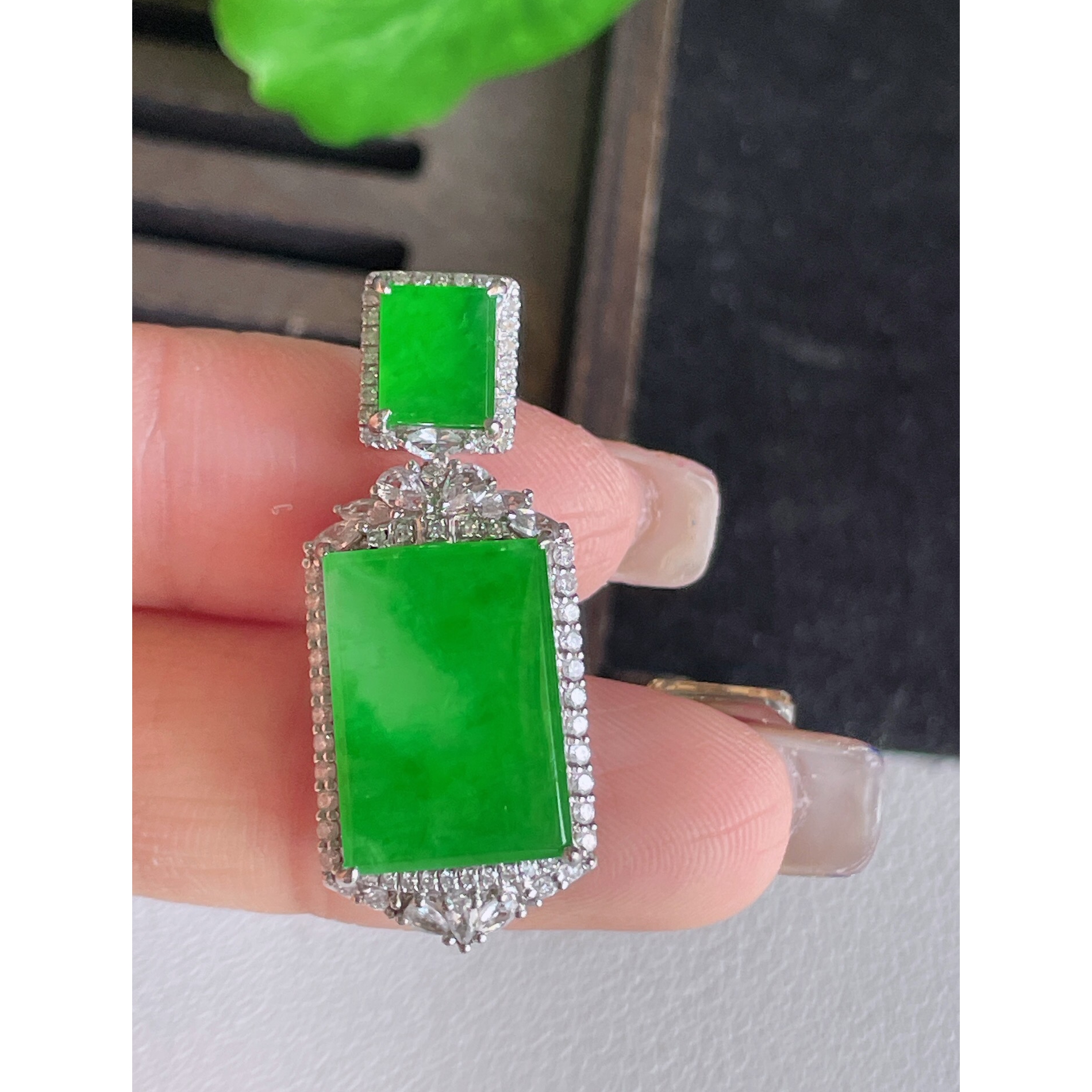 天然缅甸翡翠18k金冰种绿无事牌