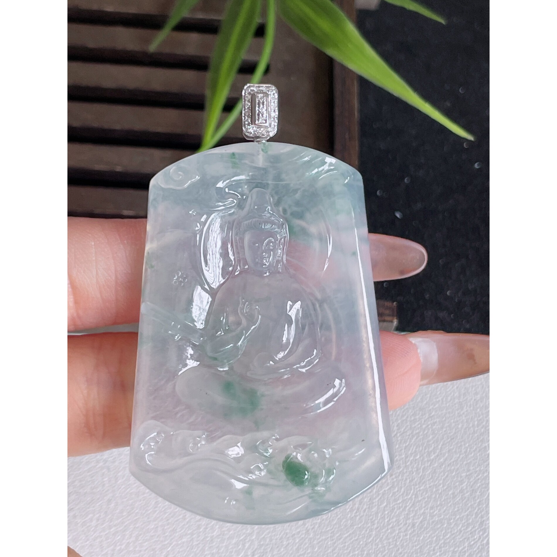 天然缅甸老坑翡翠a货18k金冰种飘花观音菩萨翡翠吊坠玉挂件