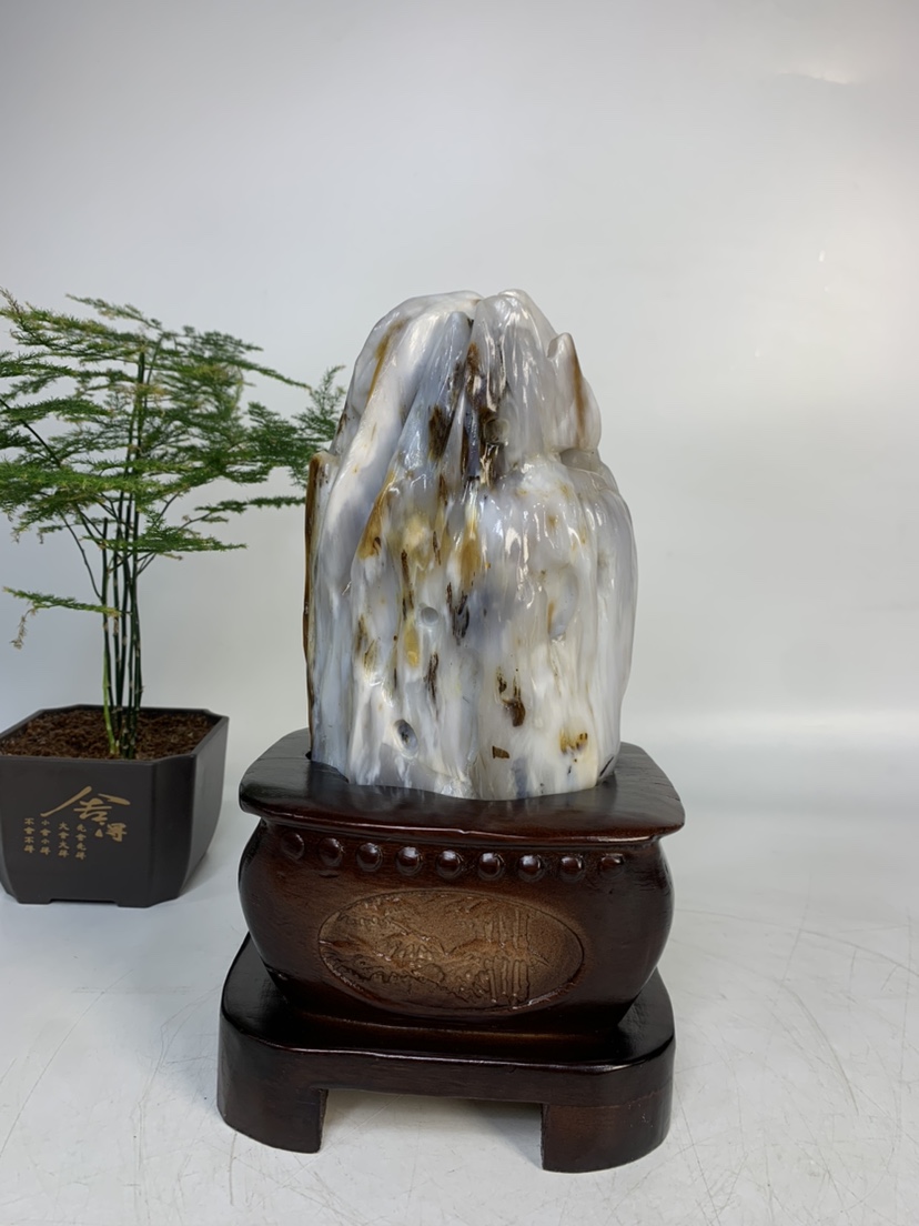缅甸树化玉摆件