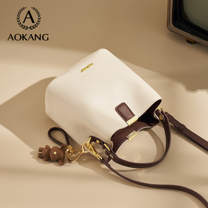 奥康包包2023新款女包法式斜挎包水桶包2022真皮手提包女士通勤包