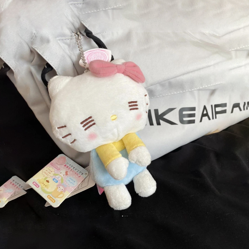 无语kitty毛绒公仔白皮挂