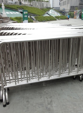【热卖】304不锈钢铁马 隔离防护栏 围挡 栅栏 活动专用移动铁马
