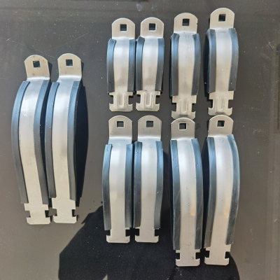 不锈钢P型卡带胶条304p型管卡绝缘防震P型卡304C型钢包胶条p型卡