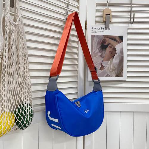 新款大容量百搭单肩斜挎包饺子包