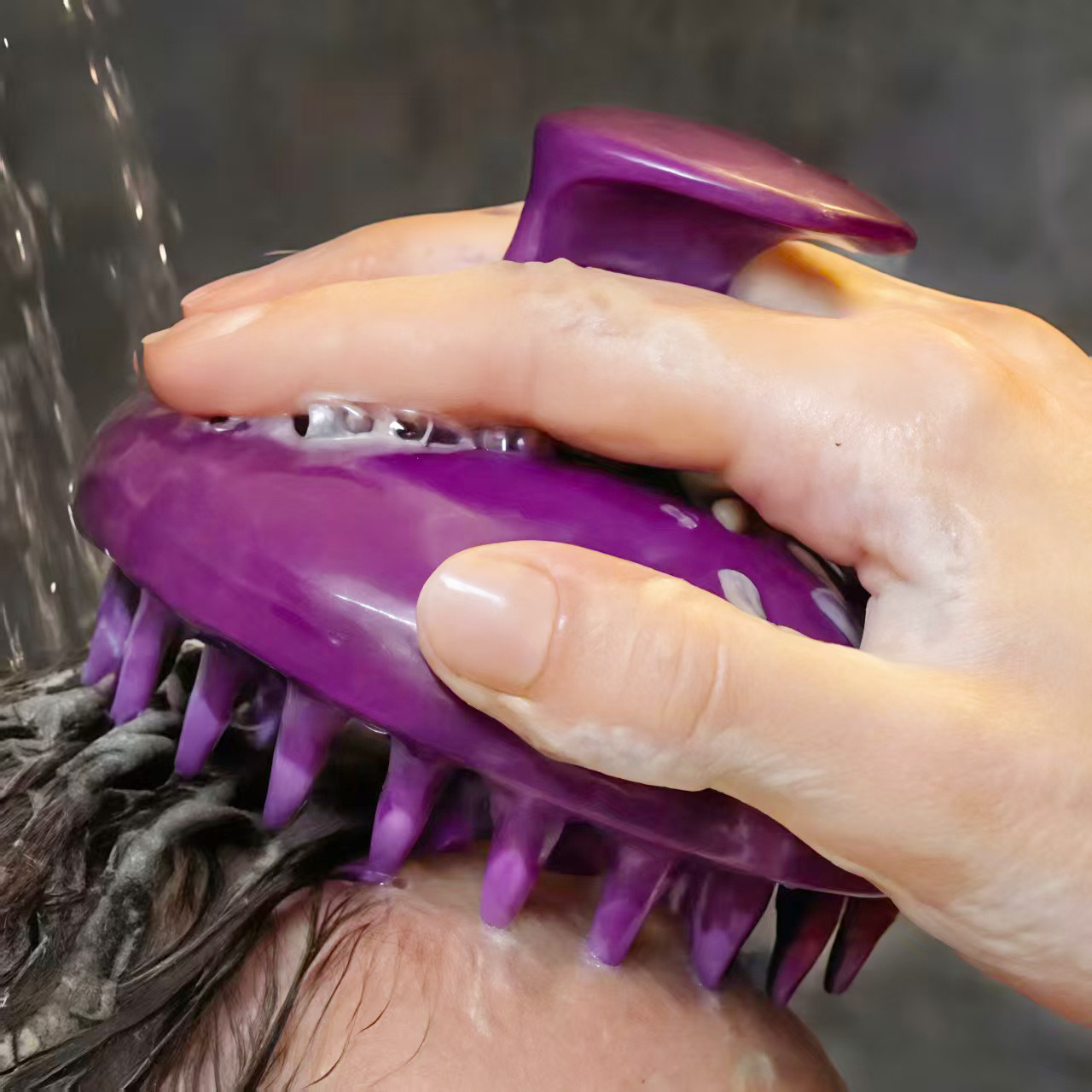 日本硅胶洗头按摩梳女士头皮洗头刷不伤发清洁止痒洗发梳子洗头梳