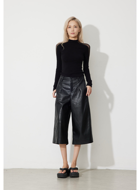 RUGOSAM「皮裤系列」早秋新品丨高级感PU阔腿七分裤RB0719