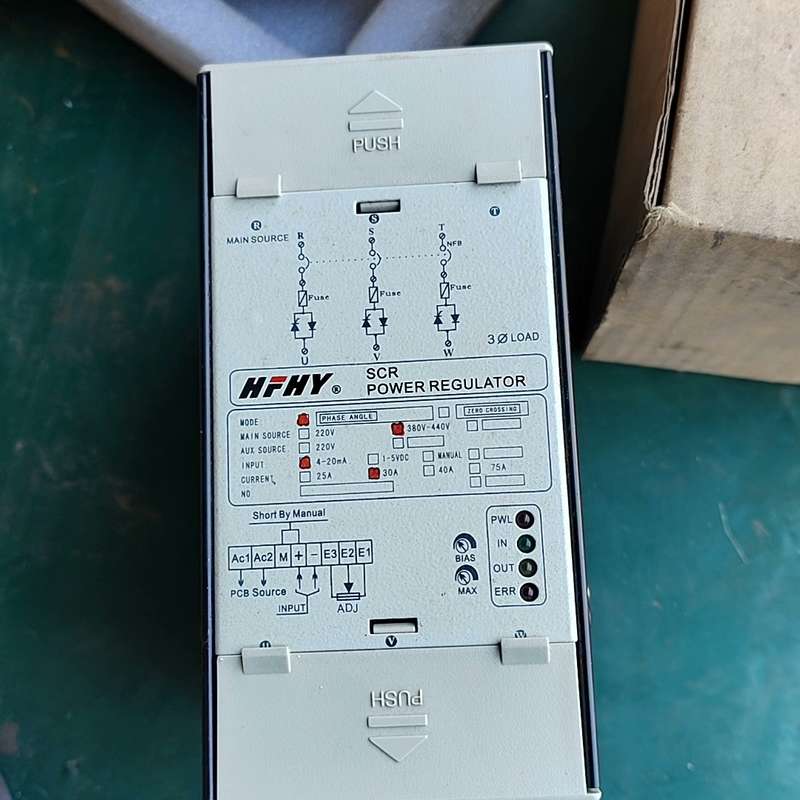 可维修闲置全新的两台红外线烤箱控制器，电流调整可控硅，三相30